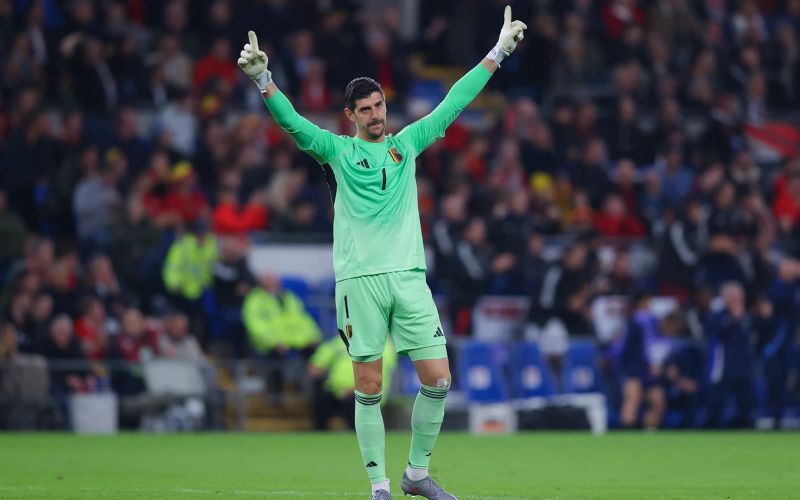 Cầu thủ chiều cao trên 1m95